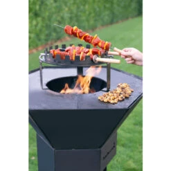 Porte-brochettes Dynamic Centre Pour Brasero Barbecook Nestor -Grill Passion Promos Boutique bc acc 7455 porte brochettes dynamic brasero barbecook nestor ambiance 2