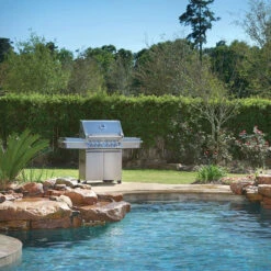 Pack Barbecue à Gaz Napoleon PRESTIGE PRO 500 + 3 Accessoires -Grill Passion Promos Boutique pro500rsib 2 lifestyle pool 1 1 2